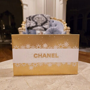 CHANEL Lip Gloss Set 2024 Holiday Beauty Gift MAXIMUM BRILLIANCE